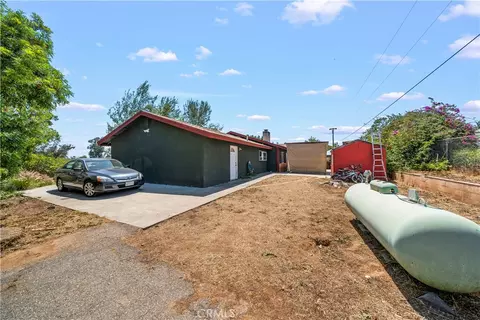 Exterior - 1644 Cuatro Ln, Fallbrook, CA 92028 photo 7 of 18