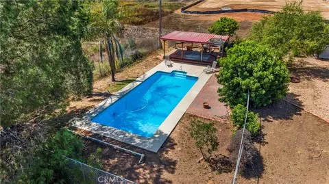 Exterior - 1644 Cuatro Ln, Fallbrook, CA 92028 photo 15 of 18