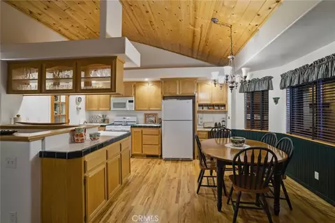 Other - 196 B, Lake Arrowhead, CA 92352 photo 2 of 7