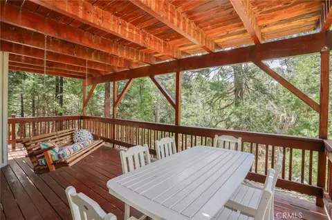 Exterior - 196 B, Lake Arrowhead, CA 92352 photo 6 of 10