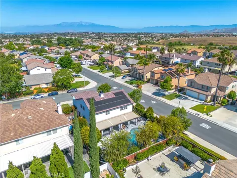 View/Area - 8402 Lindenhurst, Riverside, CA 92508 photo 6 of 9