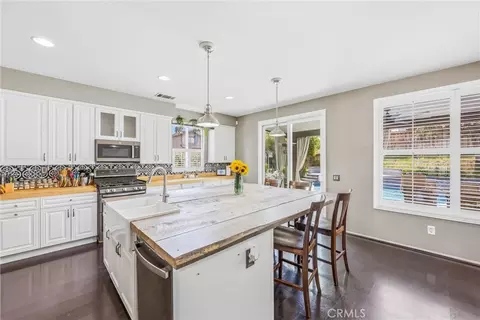 Kitchen - 8402 Lindenhurst, Riverside, CA 92508 photo 2 of 6