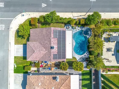 View/Area - 8402 Lindenhurst, Riverside, CA 92508 photo 8 of 9