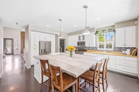Kitchen - 8402 Lindenhurst, Riverside, CA 92508 photo 3 of 6