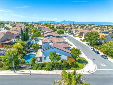 View/Area - 8402 Lindenhurst, Riverside, CA 92508 photo 3 of 9
