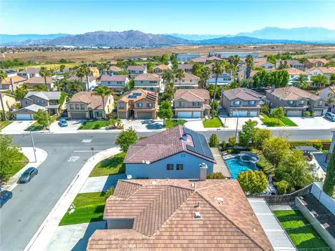 View/Area - 8402 Lindenhurst, Riverside, CA 92508 photo 7 of 9