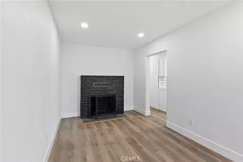 Living - 25441 W Main, Barstow, CA 92311 photo 3 of 9