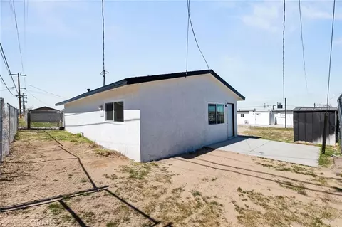 Exterior - 25441 W Main, Barstow, CA 92311 photo 7 of 8