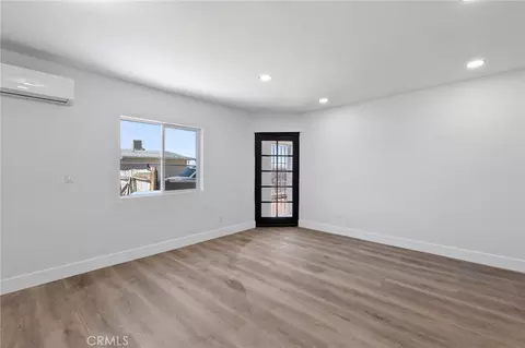 Living - 25441 W Main, Barstow, CA 92311 photo 4 of 9