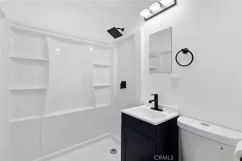 Bath - 25441 W Main, Barstow, CA 92311 photo 1 of 2