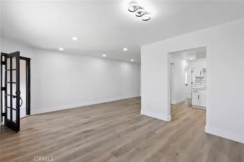Living - 25441 W Main, Barstow, CA 92311 photo 2 of 9