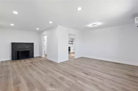 Living - 25441 W Main, Barstow, CA 92311 photo 1 of 9