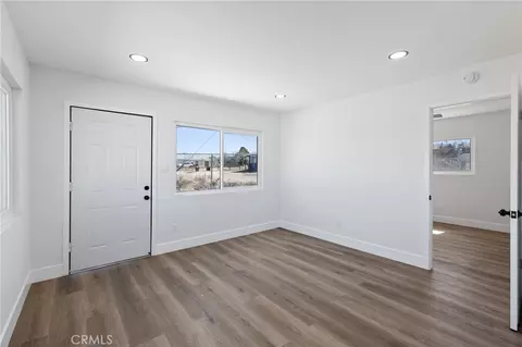 Living - 25441 W Main, Barstow, CA 92311 photo 8 of 9