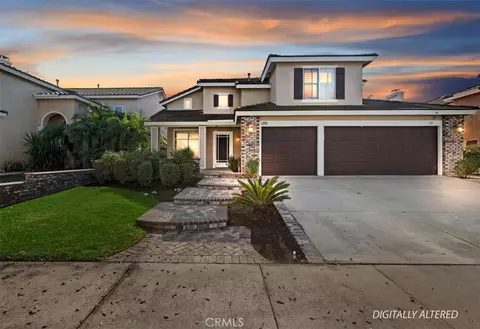 1040 Nighthawk Dr, Corona, CA 92881