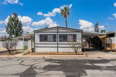 3883 Buchanan St, Riverside, CA 92503