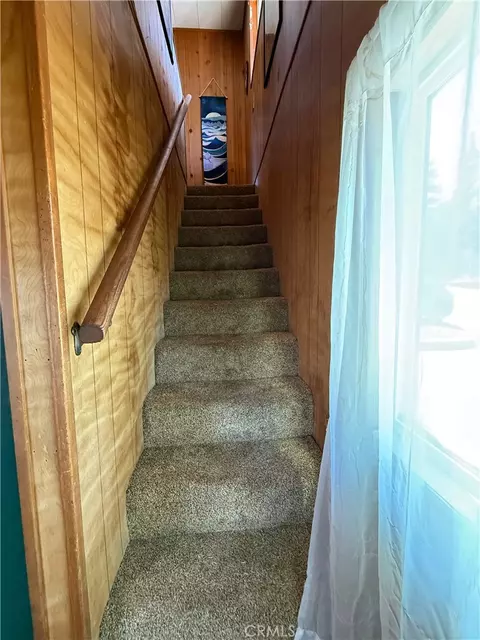 Entry Way - 785 County Dr, Crestline, CA 92325 photo 1 of 4