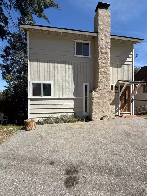 Exterior - 785 County Dr, Crestline, CA 92325 photo 2 of 8