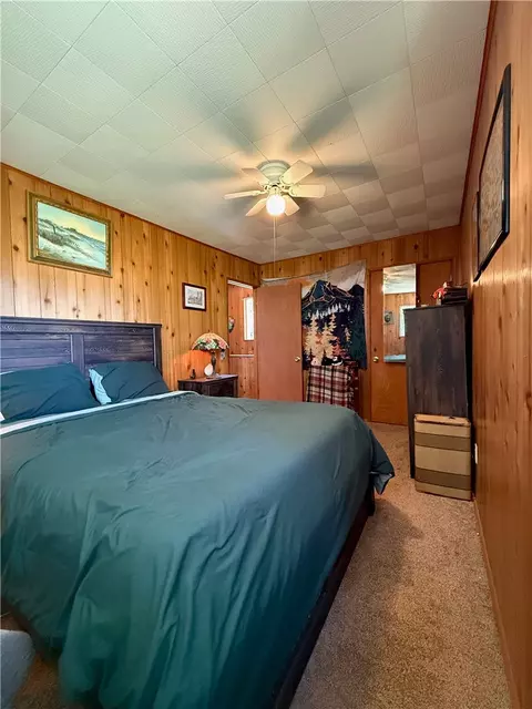 Bedroom - 785 County Dr, Crestline, CA 92325 photo 3 of 4