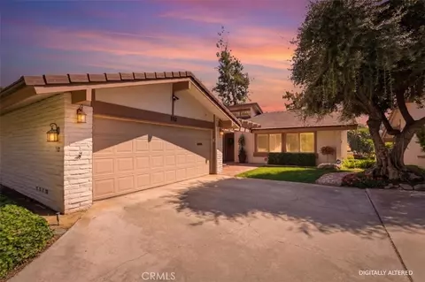 702 Via Zapata, Riverside, CA 92507