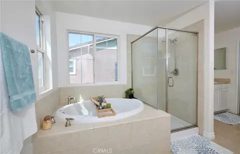 Bath - 12962 Riley Ct, Rancho Cucamonga, CA 91739 photo 6 of 9