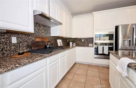 Kitchen - 12962 Riley Ct, Rancho Cucamonga, CA 91739 photo 5 of 6