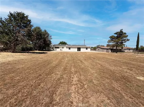 Exterior - 15011 Mission St, Hesperia, CA 92345 photo 2 of 4