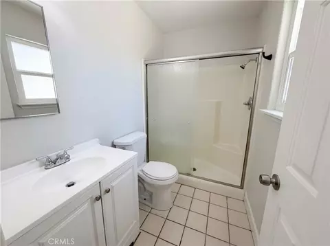 Bath - 15011 Mission St, Hesperia, CA 92345 photo 3 of 3
