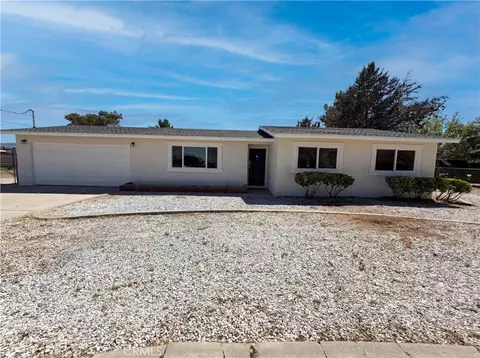 Exterior - 15011 Mission St, Hesperia, CA 92345 photo 3 of 4