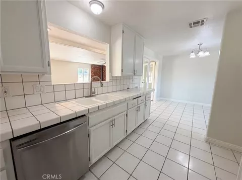Kitchen - 15011 Mission St, Hesperia, CA 92345 photo 3 of 3