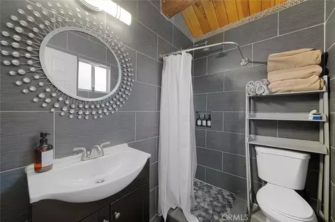 Bath - 33080 Robin Ln, Arrowbear, CA 92382 photo 1 of 2