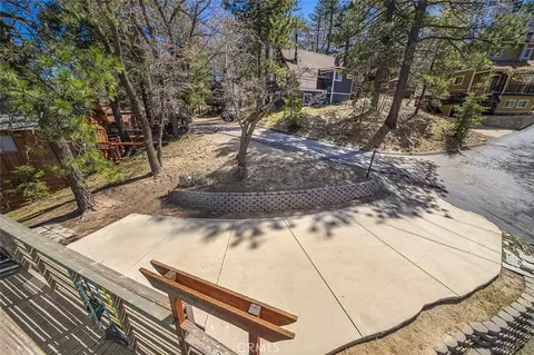Exterior - 33080 Robin Ln, Arrowbear, CA 92382 photo 6 of 9