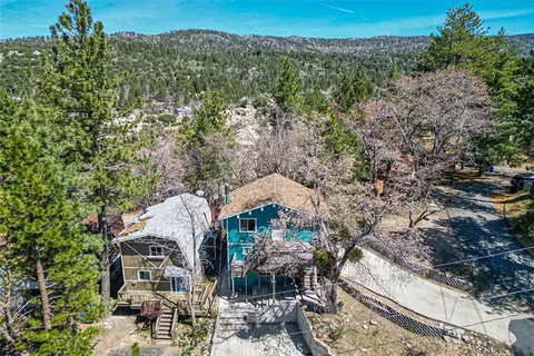 View/Area - 33080 Robin Ln, Arrowbear, CA 92382 photo 1 of 2