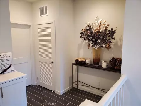Entry Way - 609 Shadowbrook, Lake Forest, CA 92610 photo 5 of 8