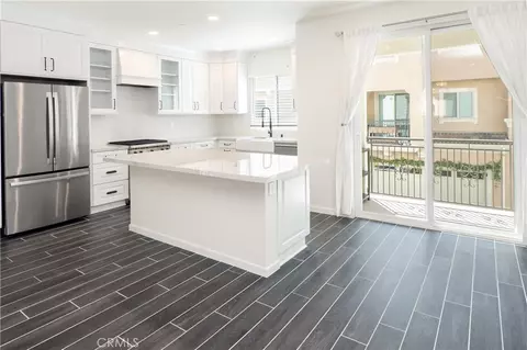 Kitchen - 609 Shadowbrook, Lake Forest, CA 92610 photo 2 of 6