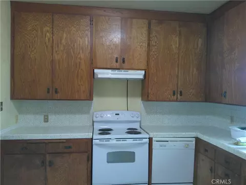 Kitchen - 4500 Highland Pl, Riverside, CA 92506 photo 1 of 1