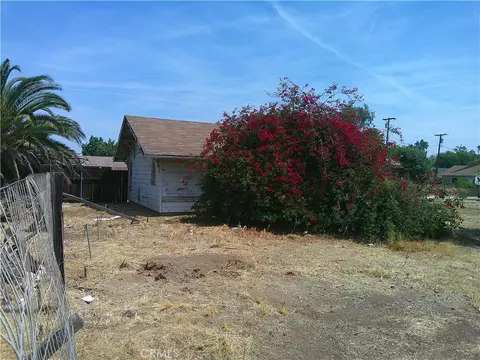 Exterior - 4500 Highland Pl, Riverside, CA 92506 photo 6 of 9