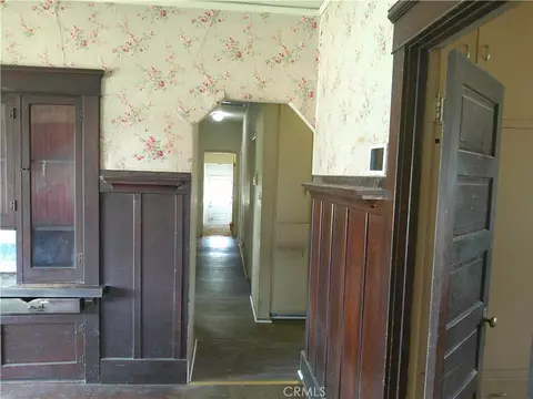 Entry Way - 4500 Highland Pl, Riverside, CA 92506 photo 1 of 4