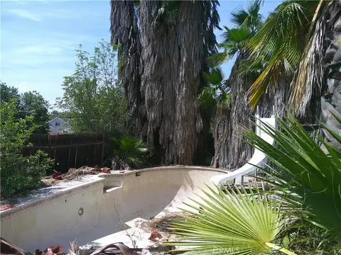 Exterior - 4500 Highland Pl, Riverside, CA 92506 photo 8 of 9