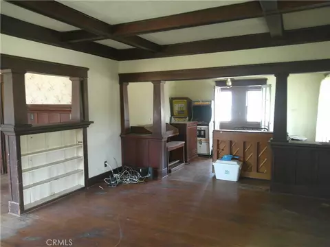 Living - 4500 Highland Pl, Riverside, CA 92506 photo 2 of 4