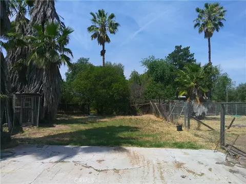 Exterior - 4500 Highland Pl, Riverside, CA 92506 photo 3 of 9