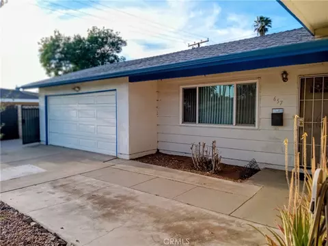 657 Glenhill Dr, Riverside, CA 92507 photo 4