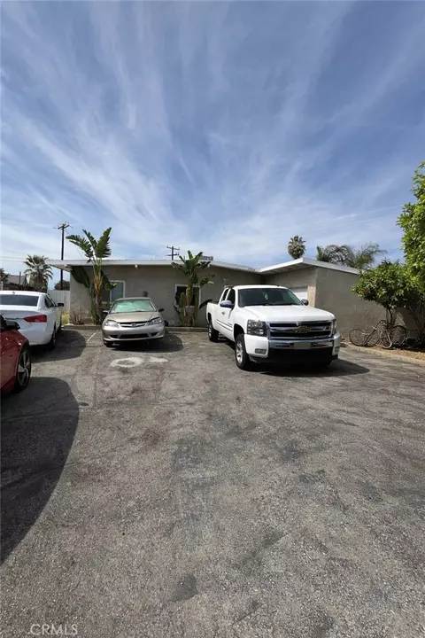 27034 La Verne Ct, Highland, CA 92346