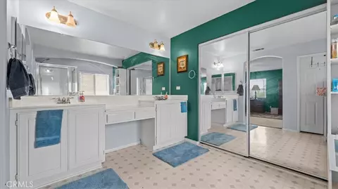Bath - 29082 La Ladera Rd, Menifee, CA 92584 photo 1 of 4