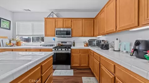 Kitchen - 29082 La Ladera Rd, Menifee, CA 92584 photo 1 of 3