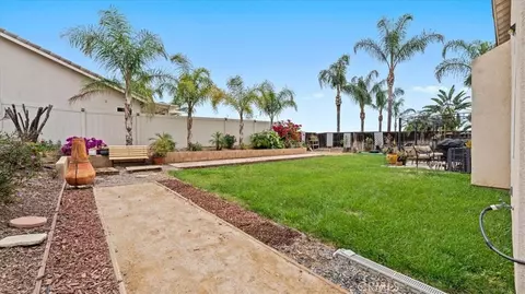 Exterior - 29082 La Ladera Rd, Menifee, CA 92584 photo 4 of 7