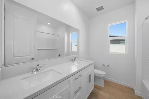 Bath - 3265 E Avenue J-4, Lancaster, CA 93535 photo 1 of 2