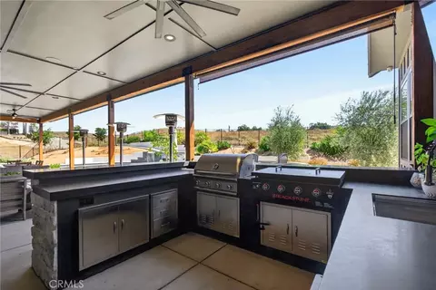 Kitchen - 8064 Gopher Gulch, Riverside, CA 92506 photo 9 of 9