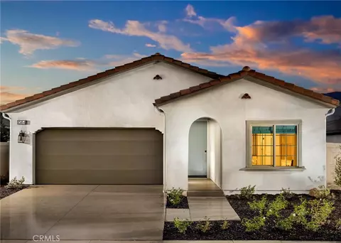 1584 Sunpark Dr, Beaumont, CA 92223