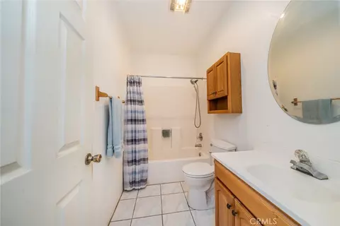 Bath - 9980 Johnson, Phelan, CA 92371 photo 5 of 6