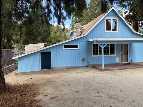Exterior - 320 Sky View Ln, Crestline, CA 92325 photo 5 of 8